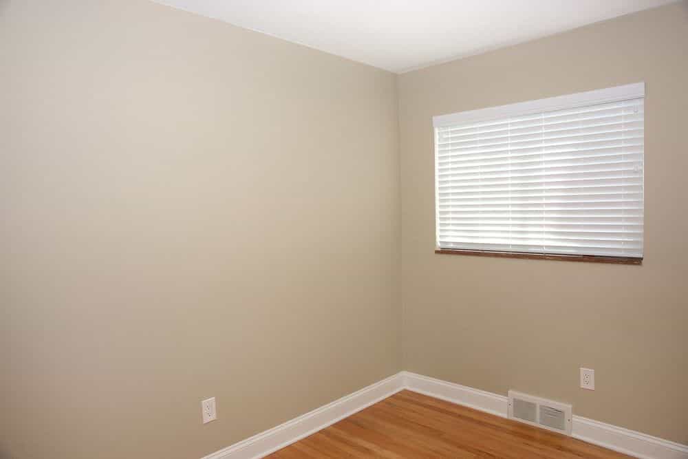 Picture of undefined, number 8