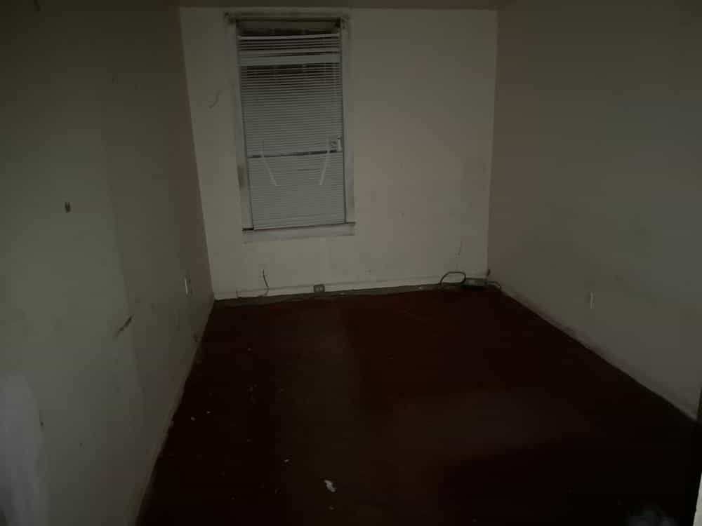 Picture of undefined, number 6