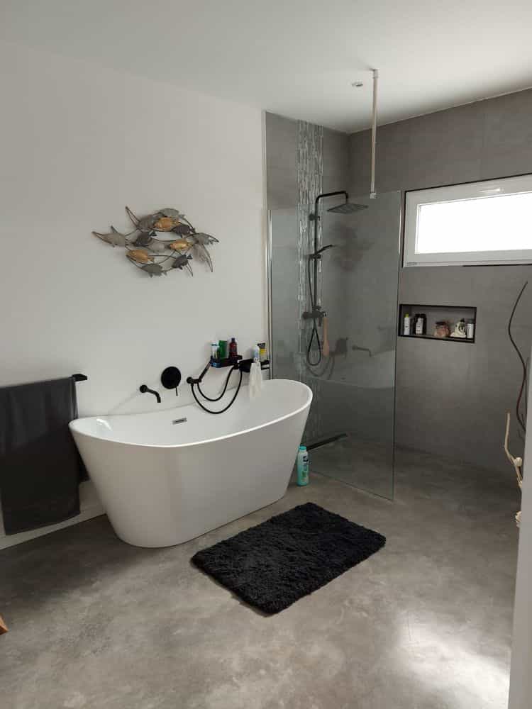 Picture of undefined, number 9