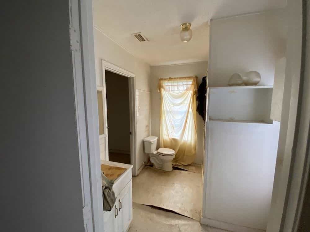Picture of undefined, number 3