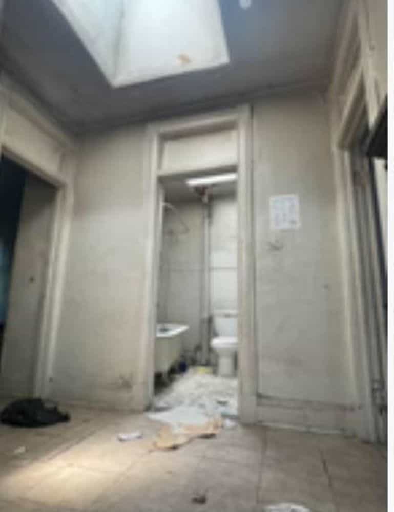Picture of undefined, number 3