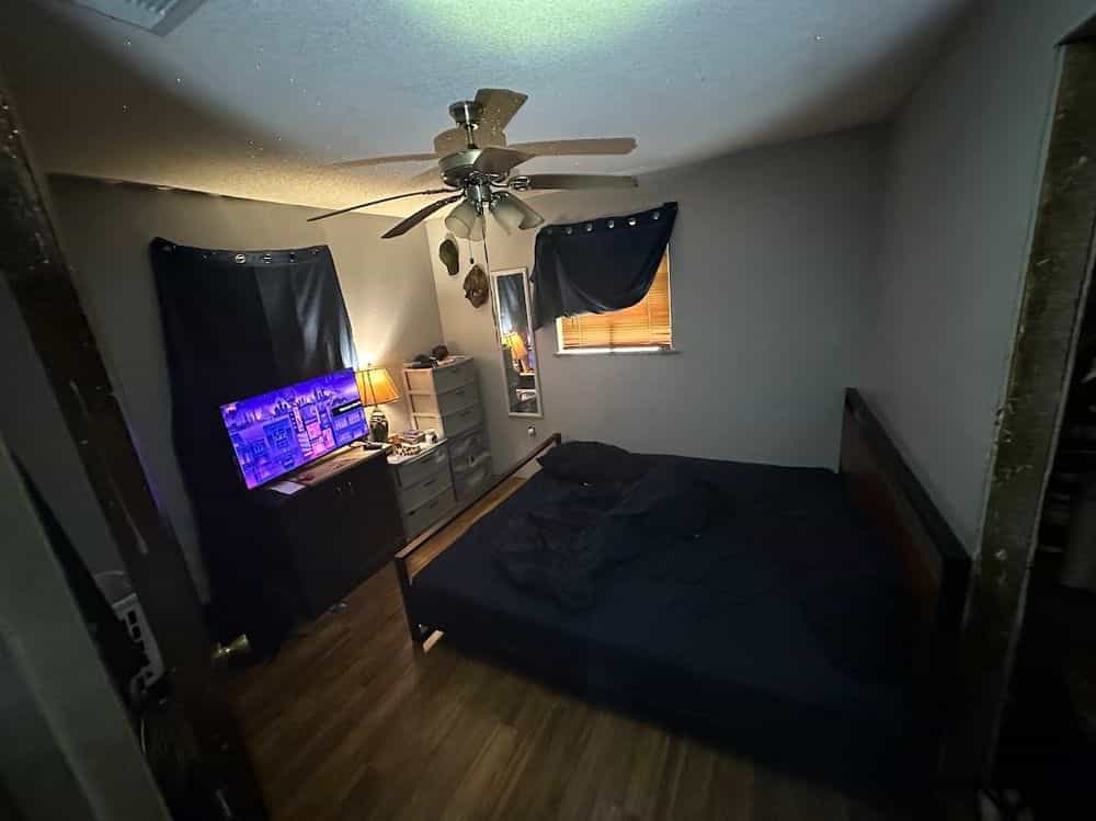 Picture of undefined, number 3