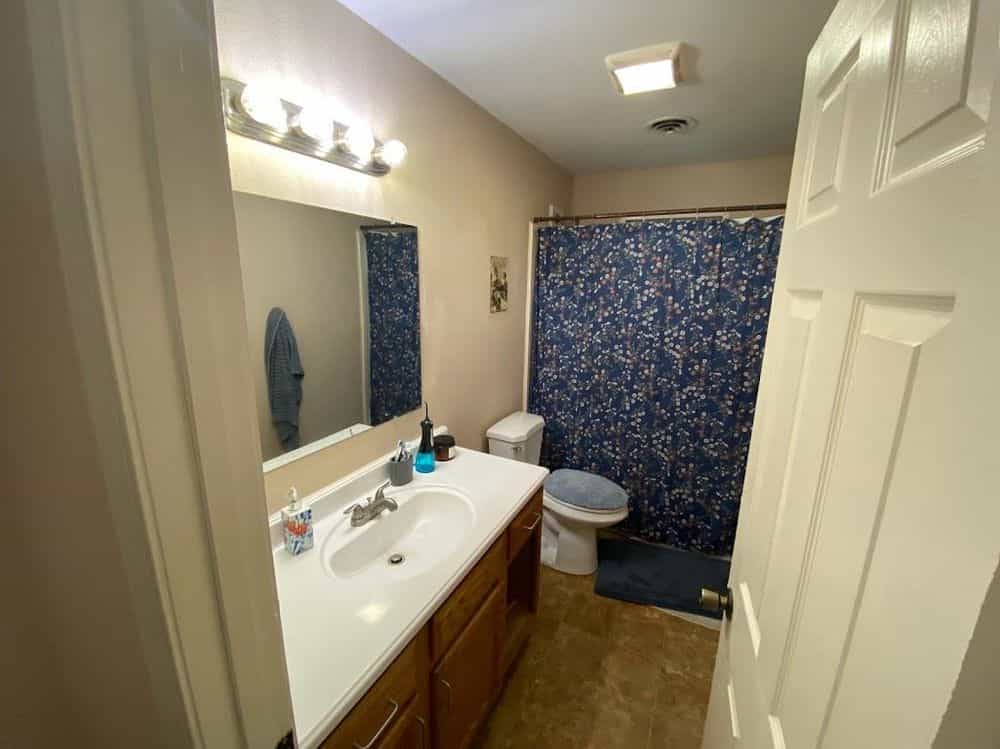 Picture of undefined, number 16