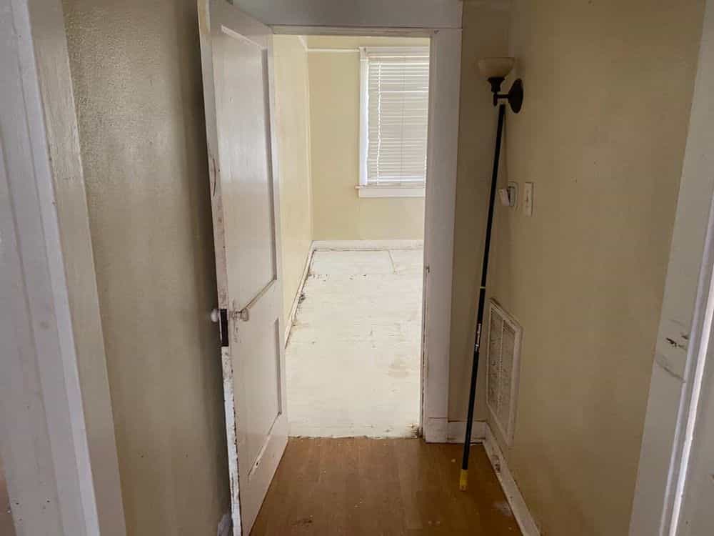 Picture of undefined, number 16