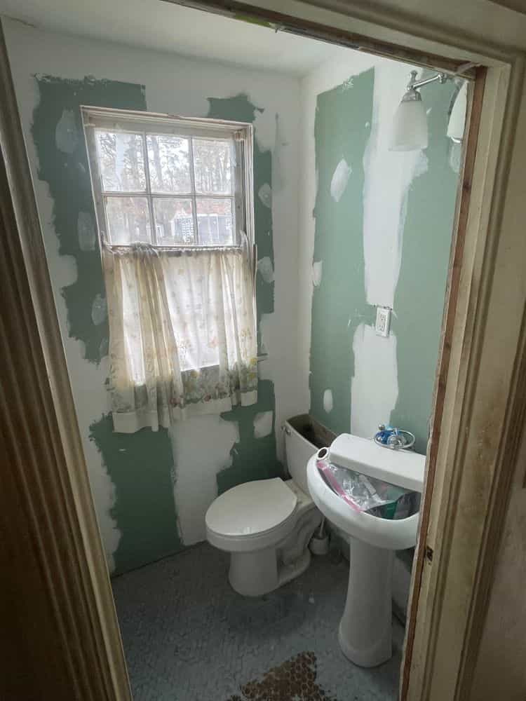 Picture of undefined, number 2