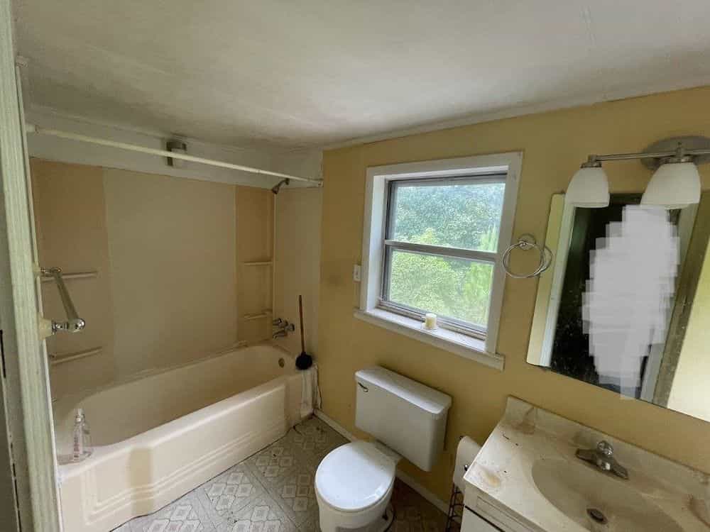 Picture of undefined, number 1