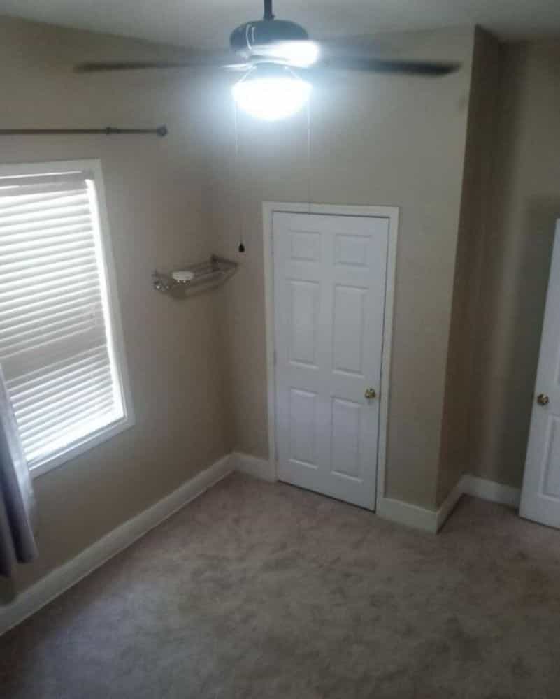 Picture of undefined, number 2