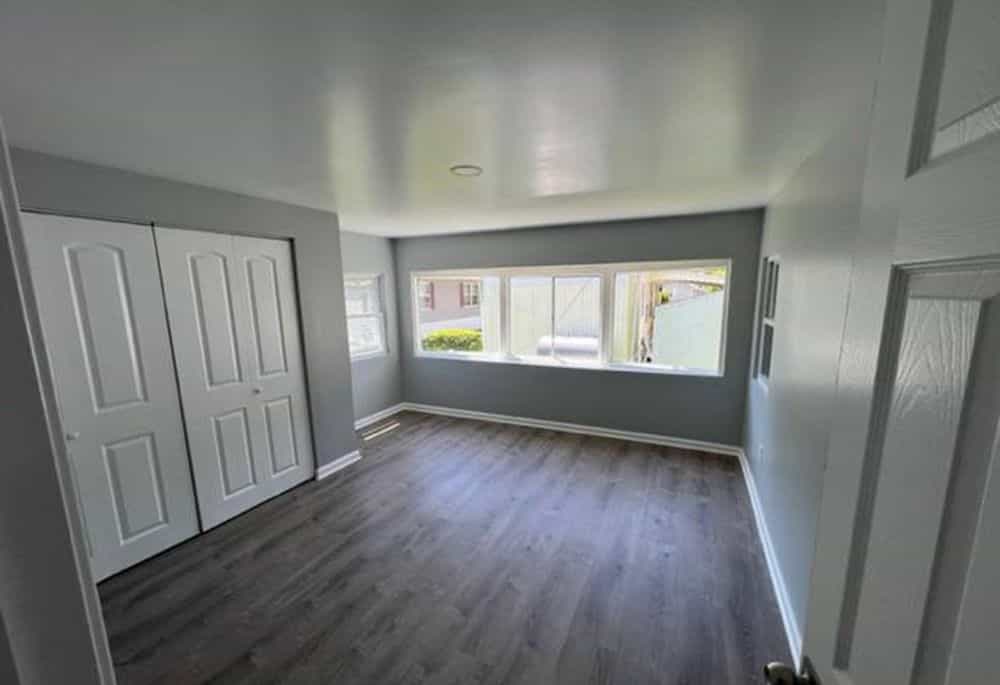 Picture of undefined, number 3