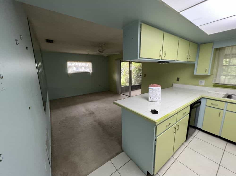 Picture of undefined, number 2