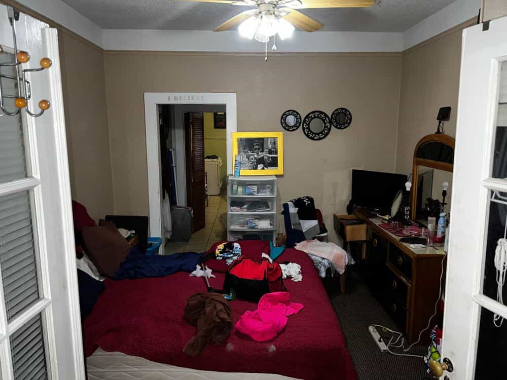 Picture of undefined, number 16