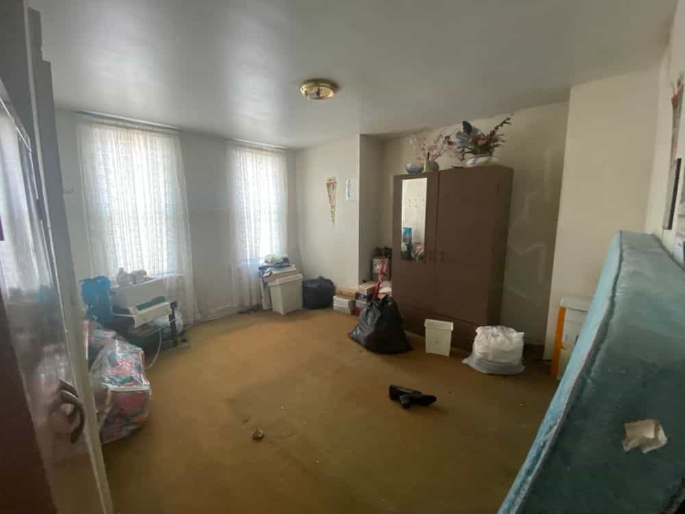 Picture of undefined, number 19