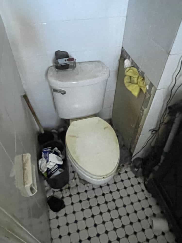 Picture of undefined, number 2
