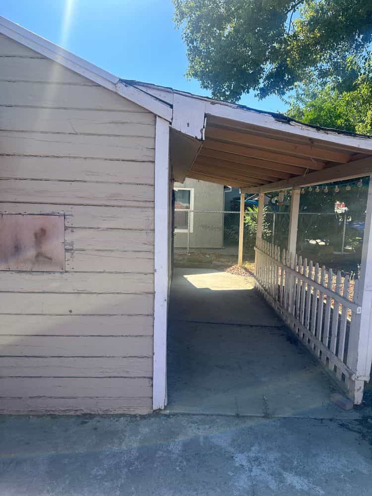 Picture of undefined, number 2