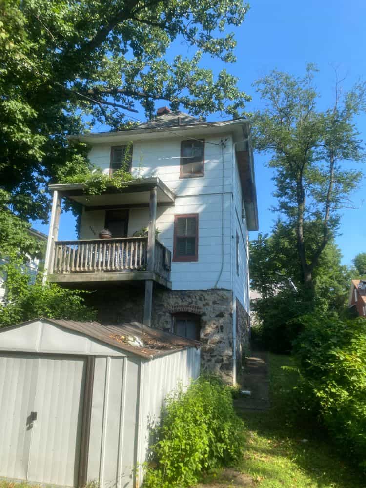 Picture of undefined, number 9