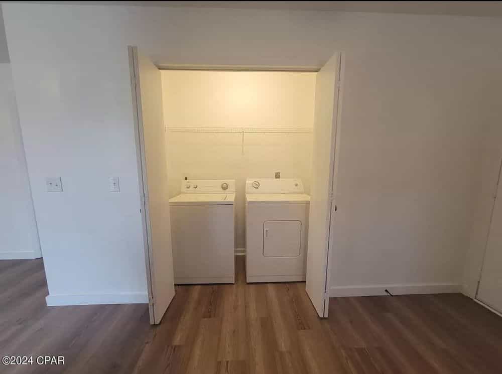 Picture of undefined, number 8
