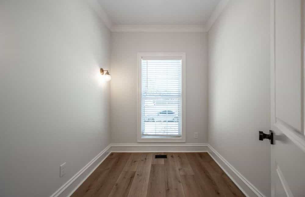 Picture of undefined, number 18
