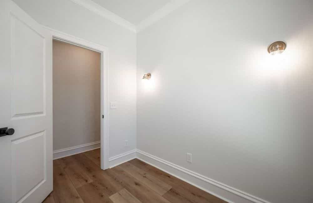 Picture of undefined, number 19
