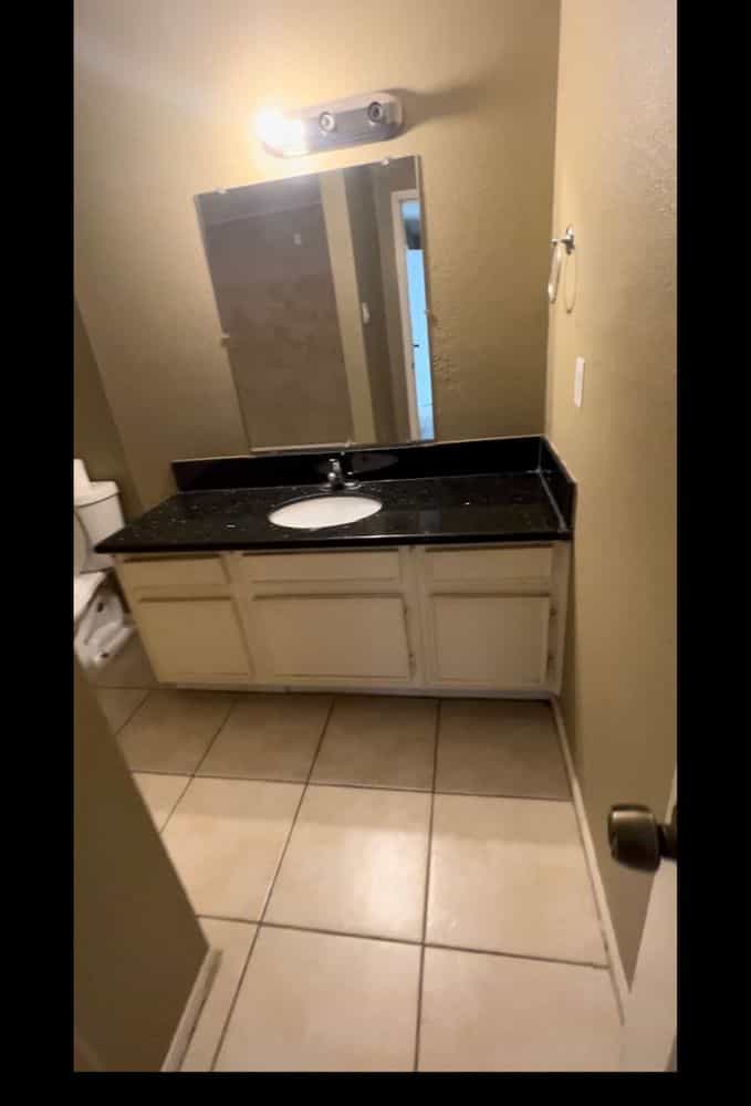 Picture of undefined, number 11