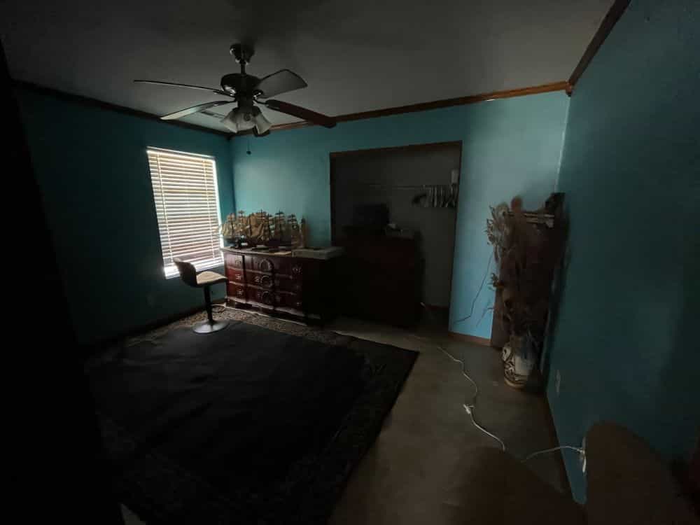 Picture of undefined, number 6