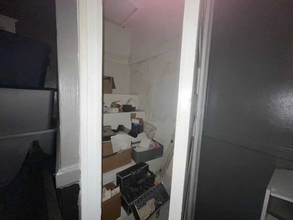 Picture of undefined, number 32