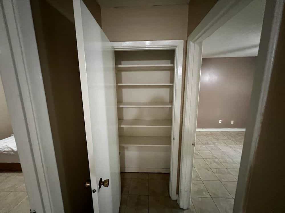 Picture of undefined, number 28