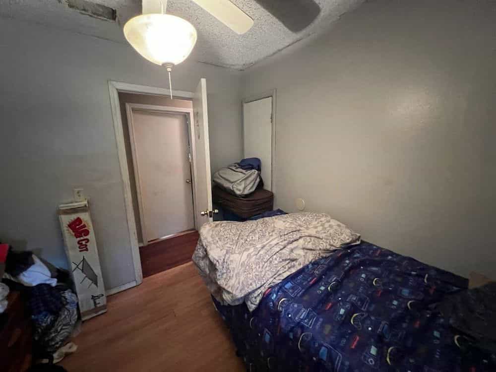 Picture of undefined, number 25