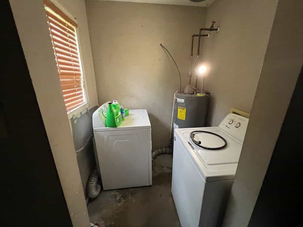 Picture of undefined, number 4