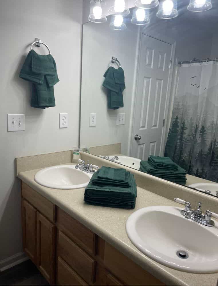 Picture of undefined, number 8