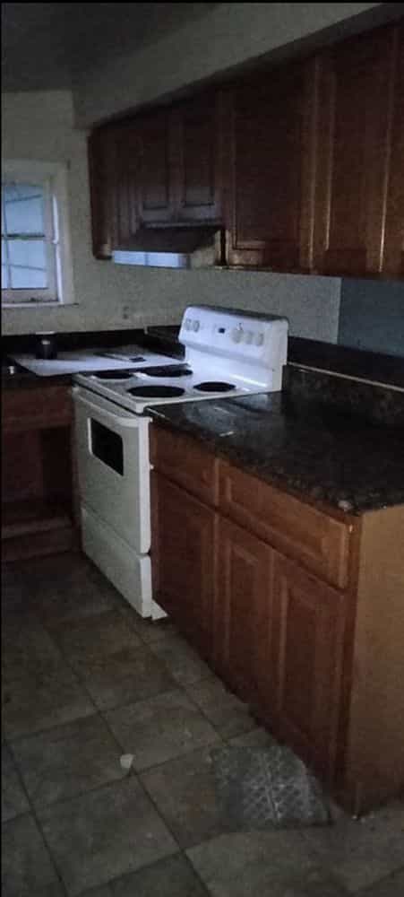 Picture of undefined, number 7