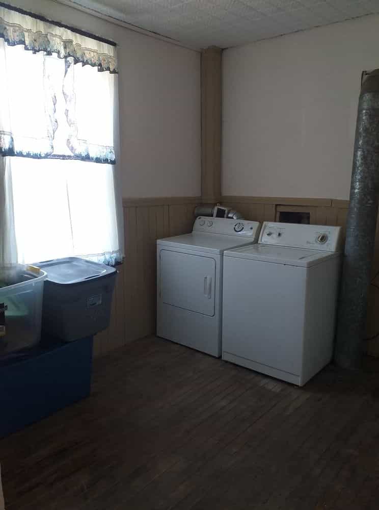 Picture of undefined, number 8