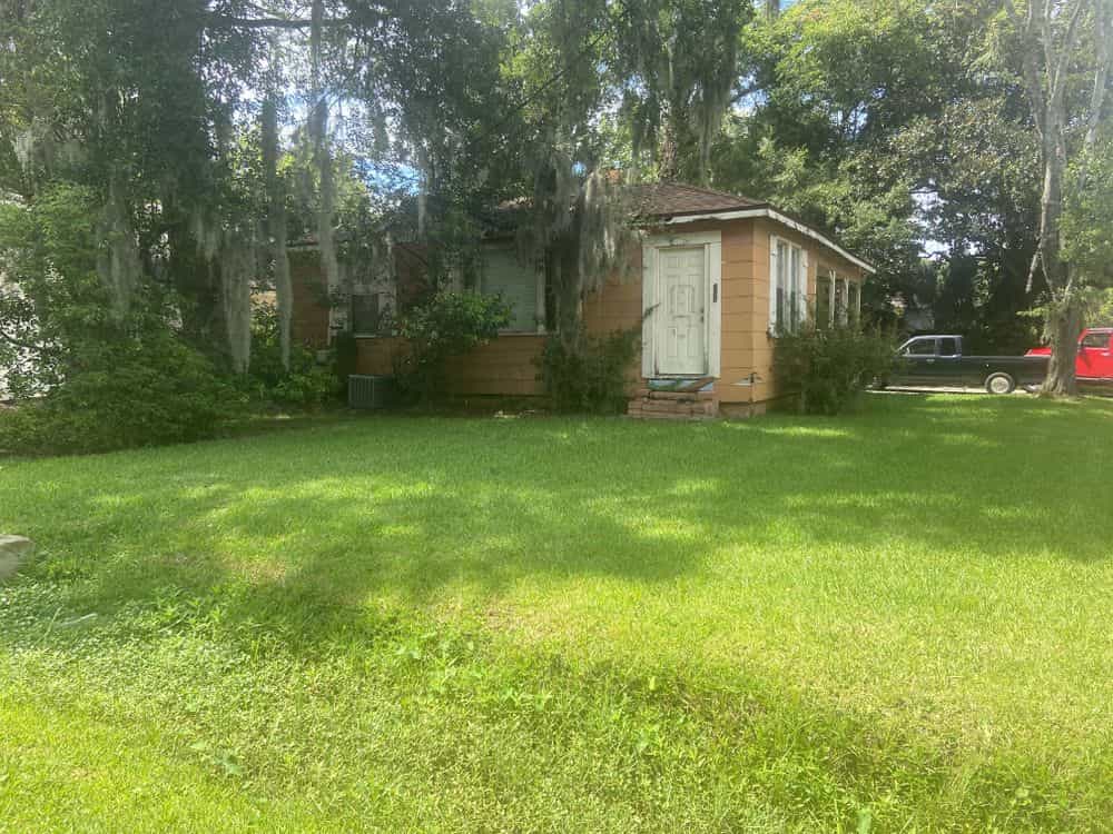 Picture of undefined, number 8