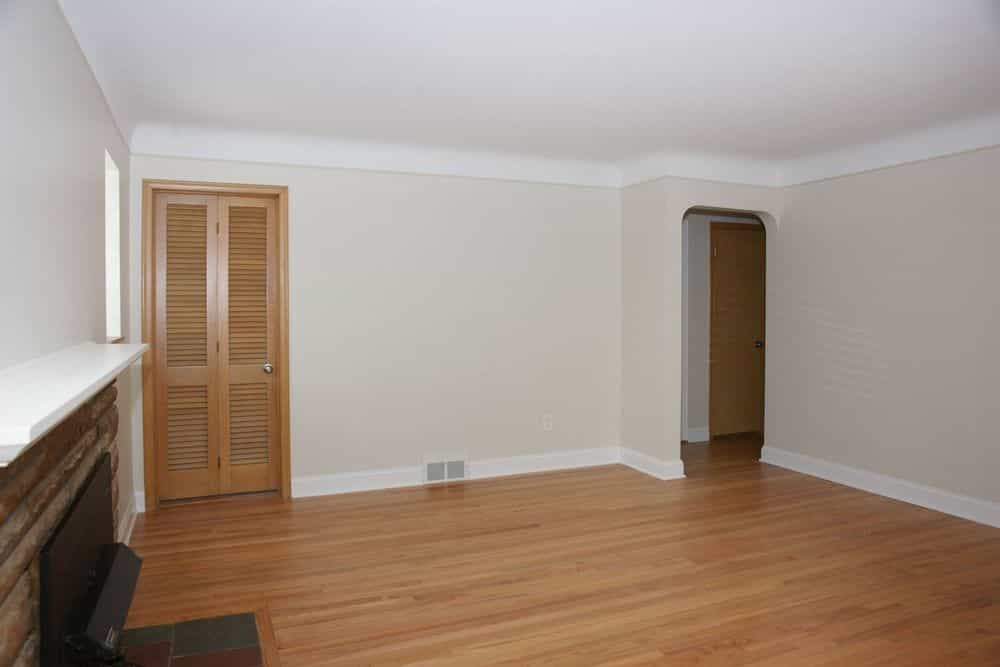 Picture of undefined, number 2