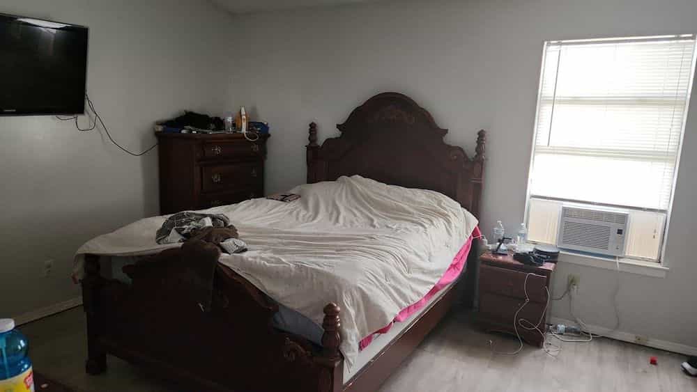 Picture of undefined, number 24