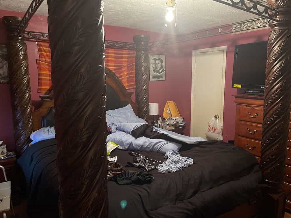 Picture of undefined, number 18