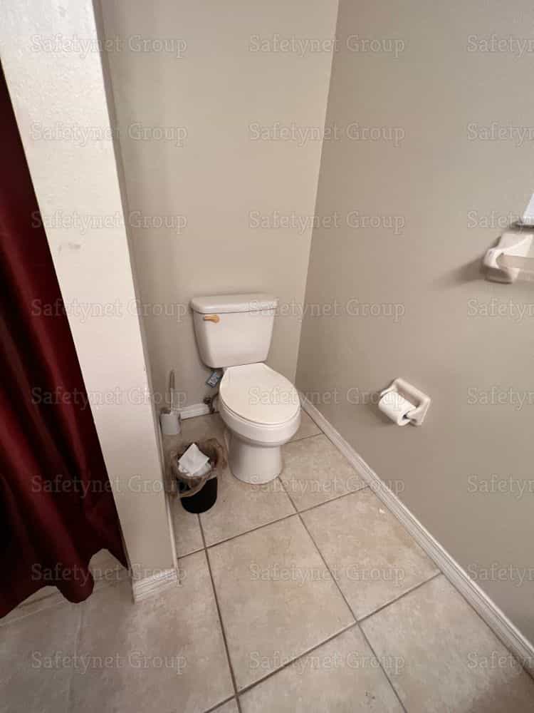 Picture of undefined, number 8