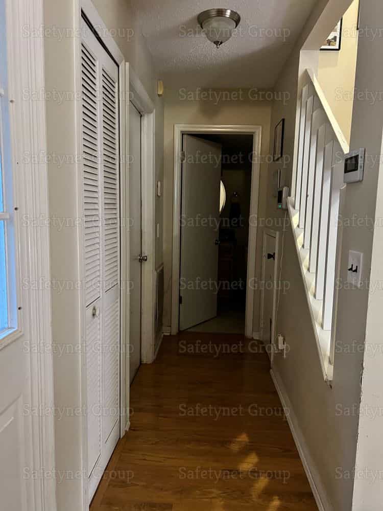 Picture of undefined, number 1