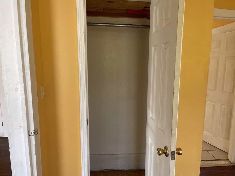 Picture of undefined, number 8