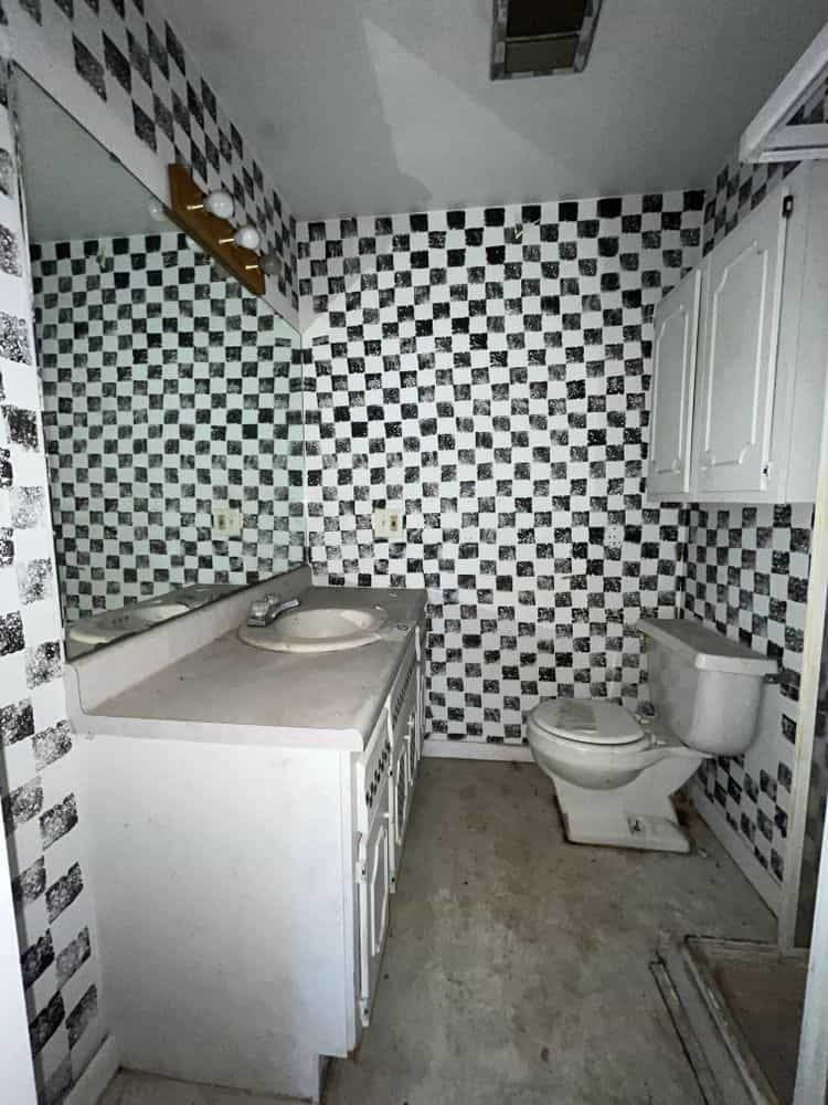 Picture of undefined, number 25