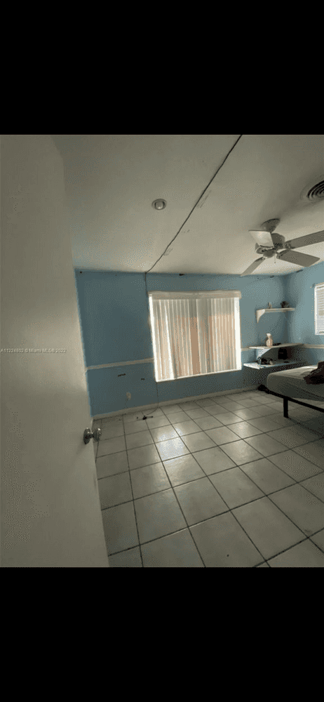 Picture of undefined, number 11