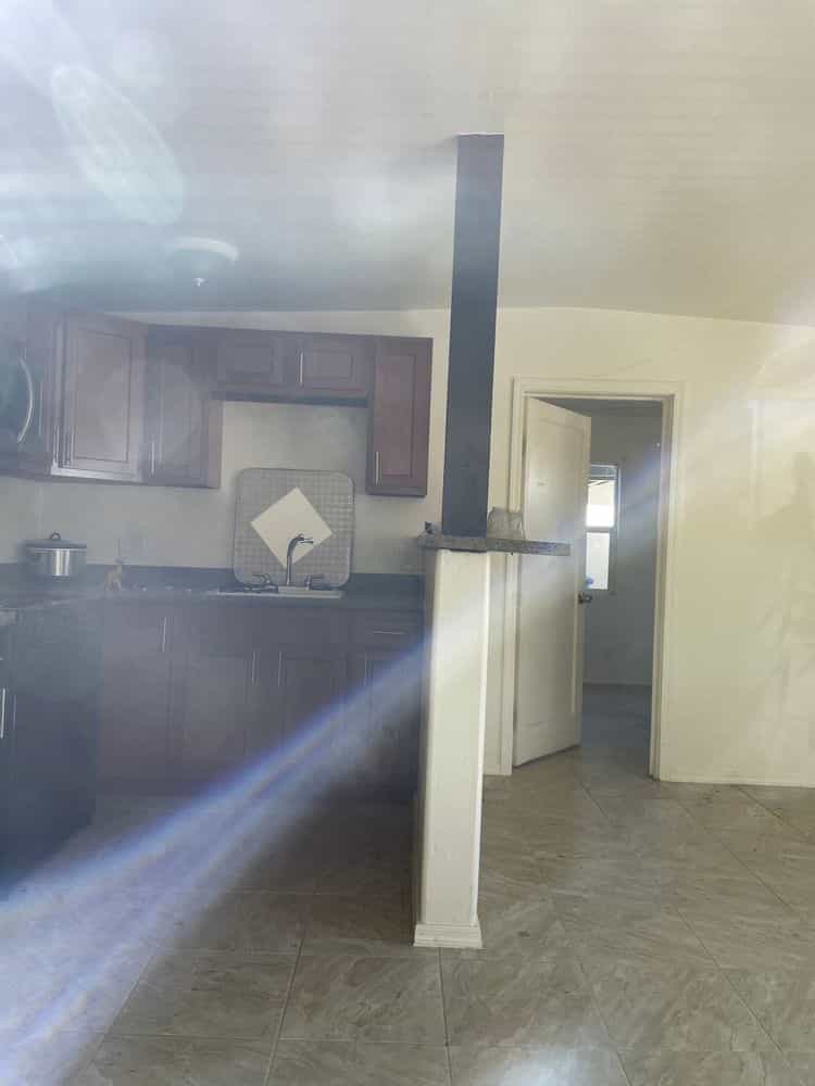 Picture of undefined, number 8