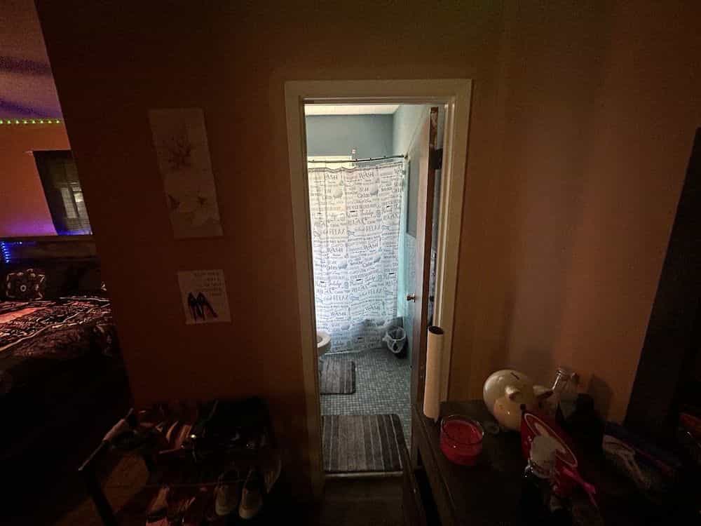 Picture of undefined, number 3