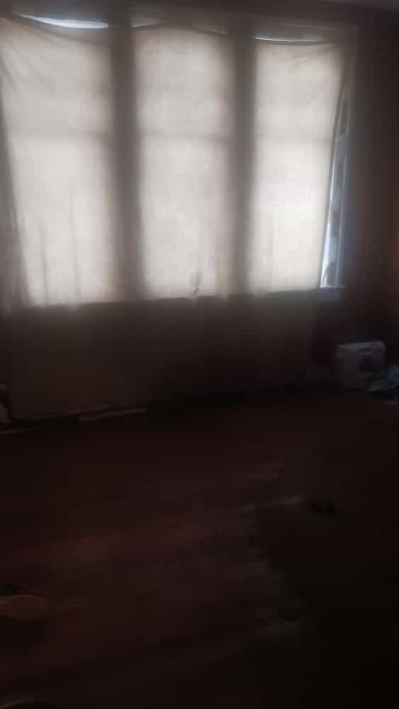 Picture of undefined, number 8