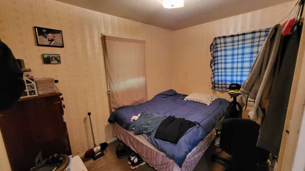 Picture of undefined, number 11