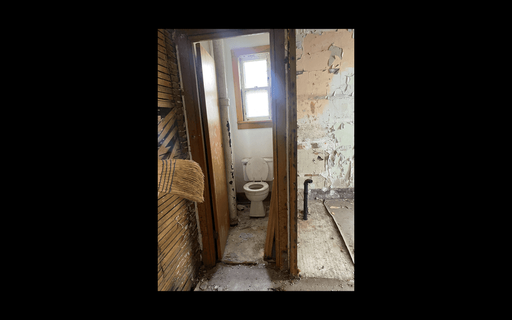 Picture of undefined, number 4