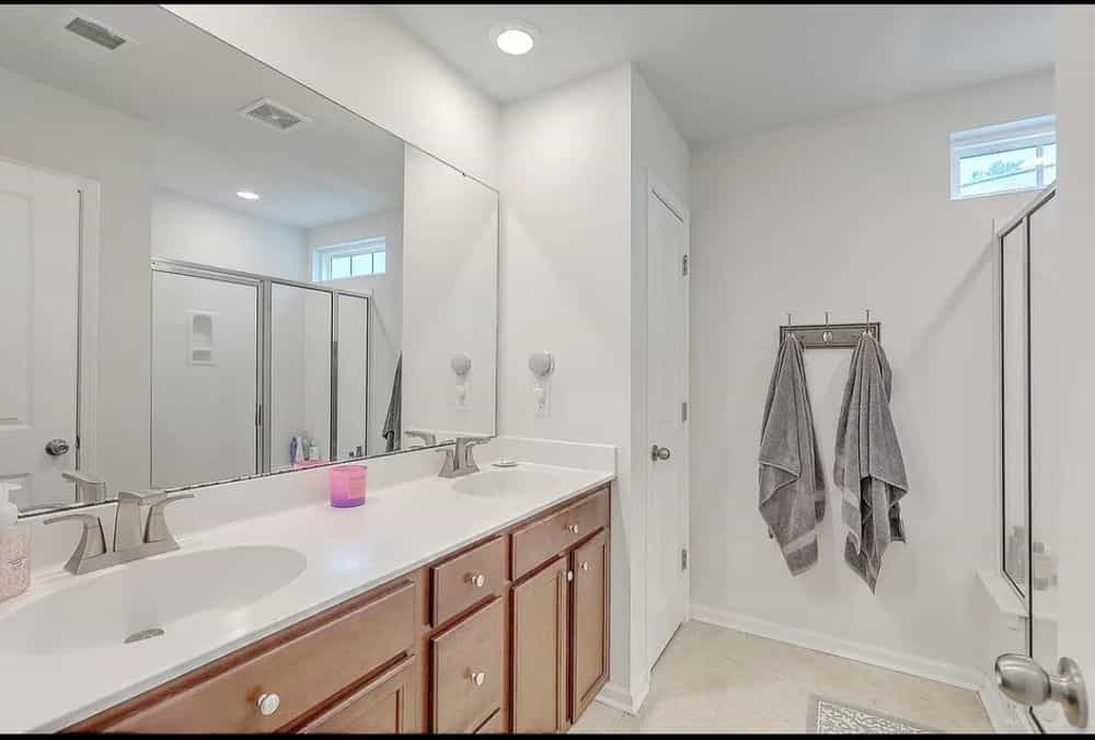 Picture of undefined, number 9