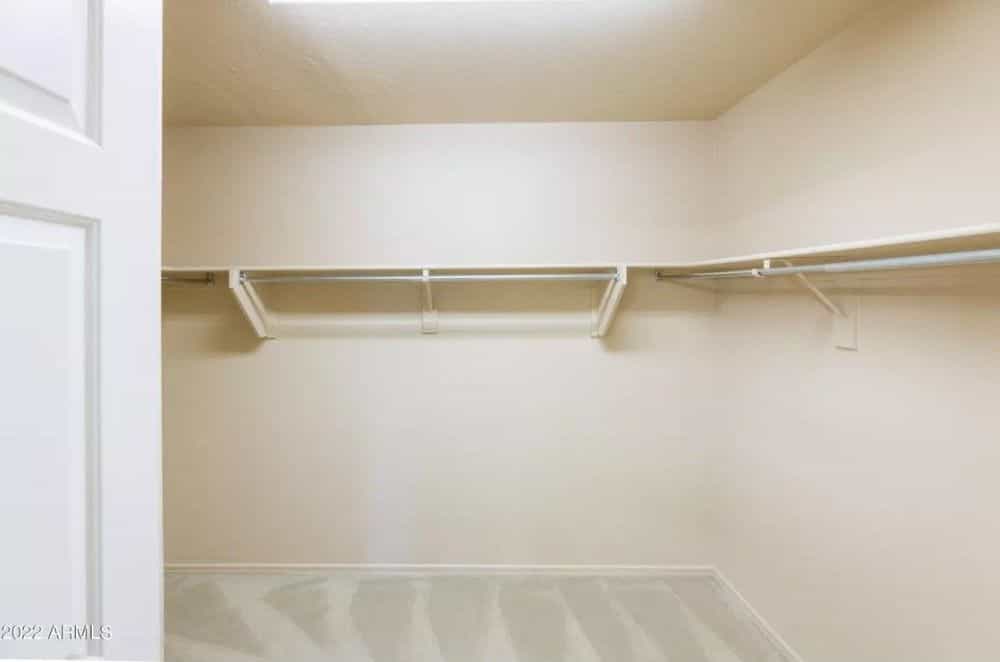 Picture of undefined, number 23