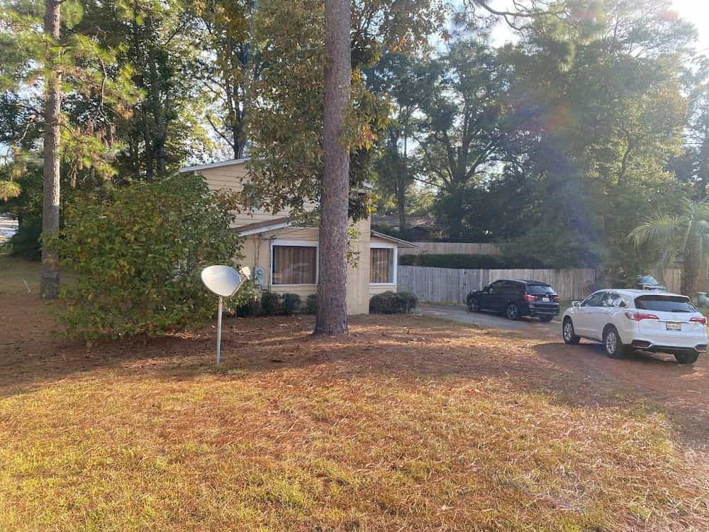 Picture of undefined, number 2