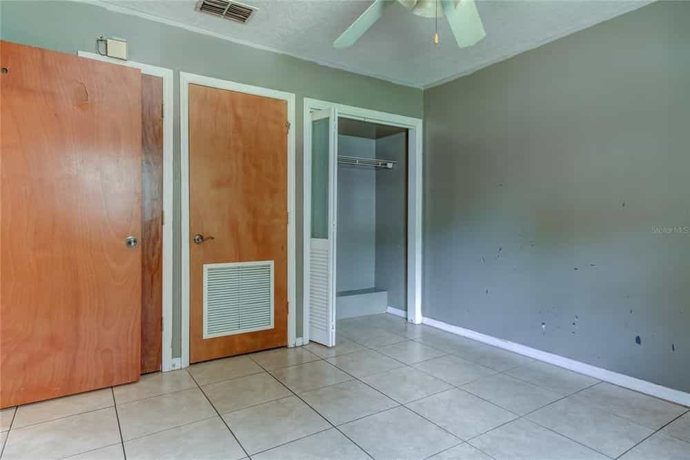 Picture of undefined, number 11