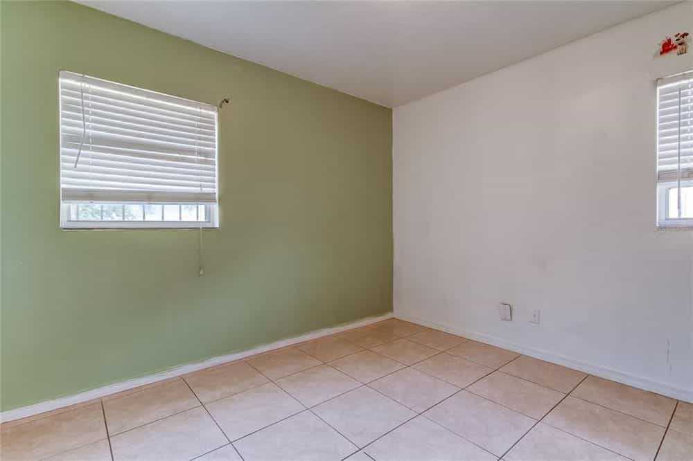 Picture of undefined, number 14