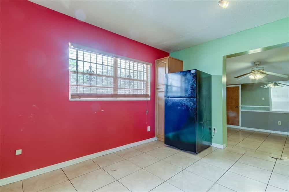 Picture of undefined, number 5
